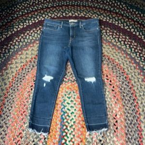 Levi’s Women’s 311 Shaping Skinny Jeans Size 32